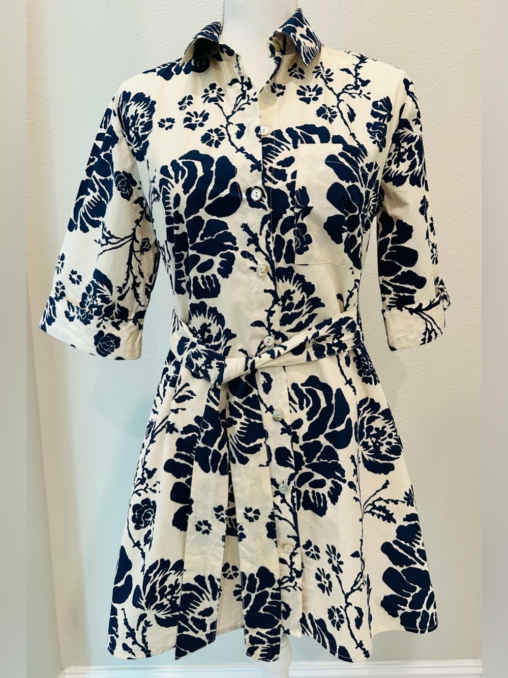 Zara Women’s Size Small Cream & Navy Floral Shirt Dress with Tie Waist